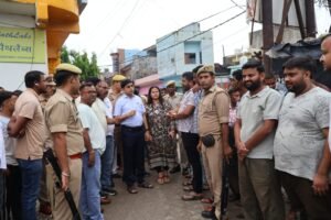 Moradabad District Magistrate (DM) Dr. Rajender Pensiya conducted an inspection of Ekta Vihar Colony